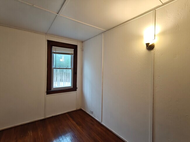 Building Photo - 171 Canna St