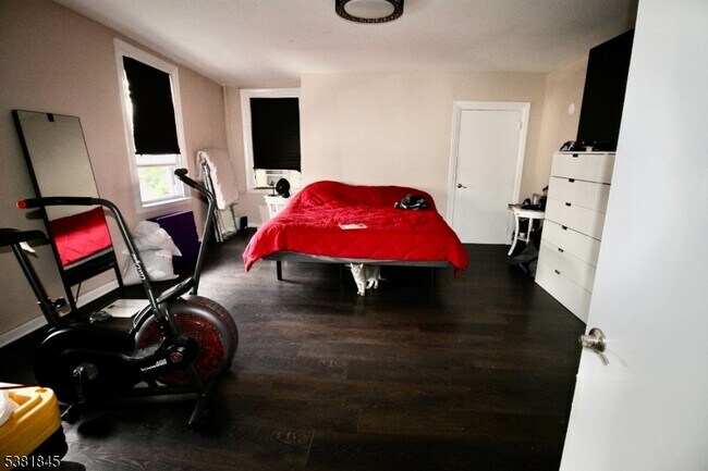 Building Photo - 22 Rockland Terrace