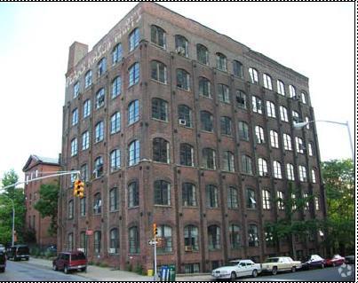 Building Photo - Henry Street Condominiums