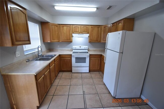 Building Photo - 4711 E Serena Dr