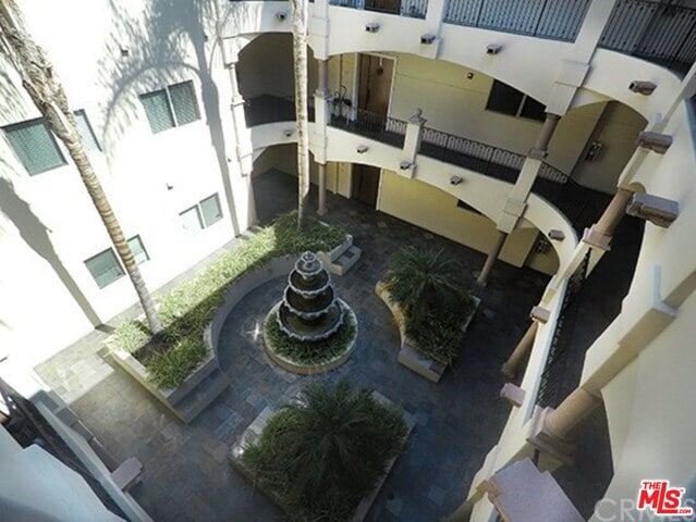Building Photo - 10640 Woodbridge St