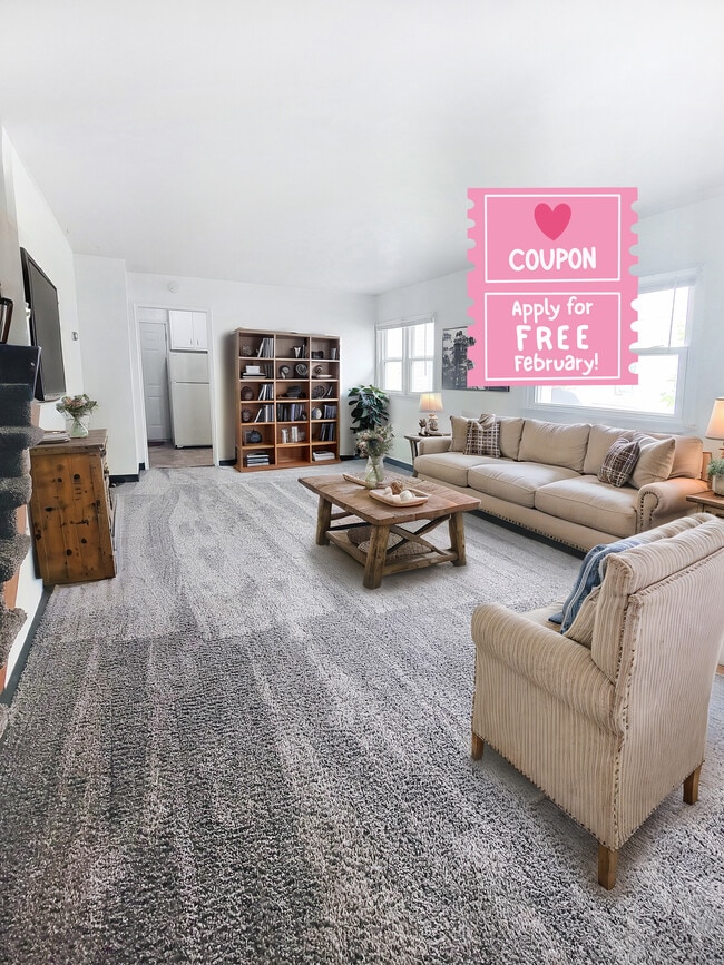 Building Photo - 806 8th St N