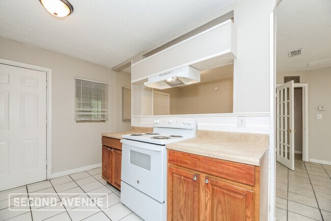 Building Photo - 4157 McMillan Cir