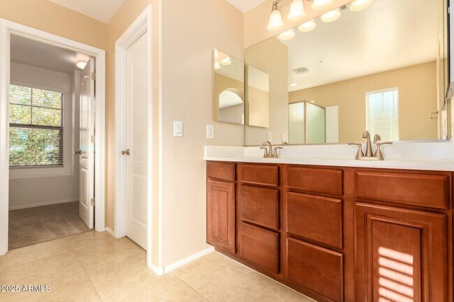 Building Photo - 3215 E Sports Dr