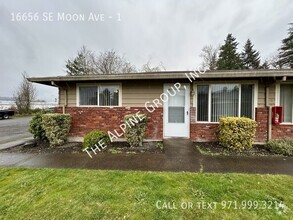 Building Photo - 16656 SE Moon Ave