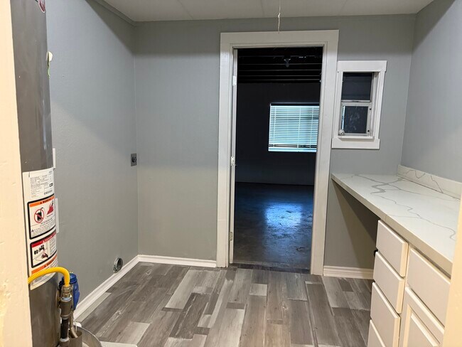 Building Photo - Zachry