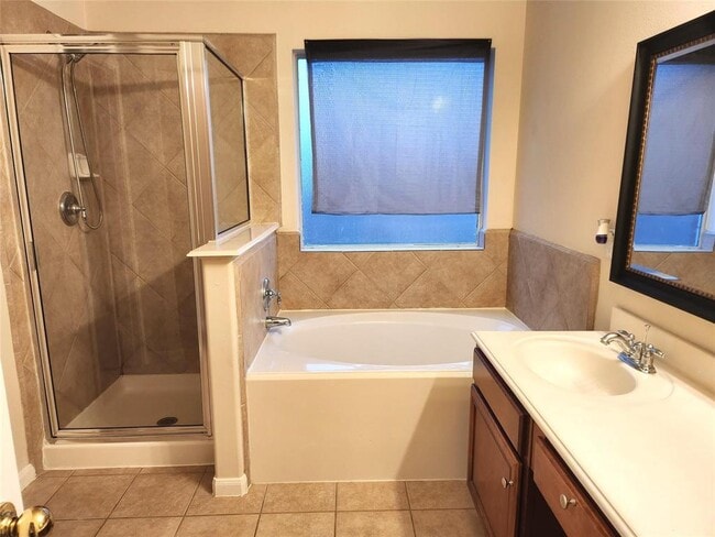 Building Photo - 8406 Taraglen Ct