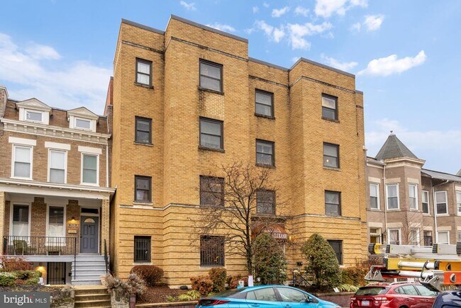 Building Photo - 3534 10th St NW
