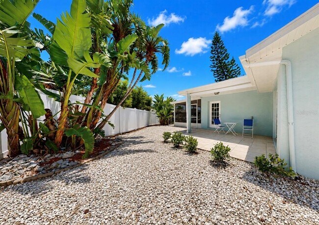 Building Photo - 6513 Abaco Dr