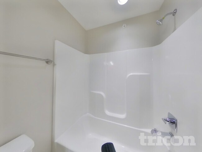 Building Photo - 311 Woodfern Ct