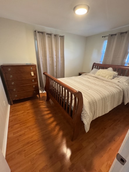 Building Photo - 801 W Northmoor Rd