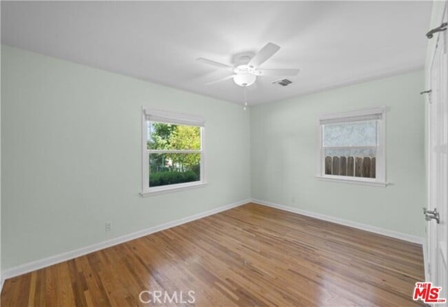 Building Photo - 1021 N Frederic St