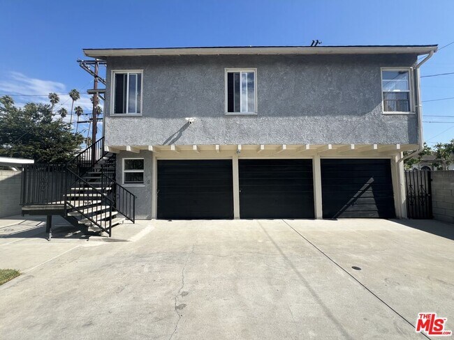 Building Photo - 5114 1/2 4th Ave