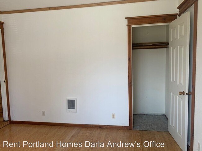 Building Photo - 2 br, 1 bath House - 6030 SW 170th Avenue