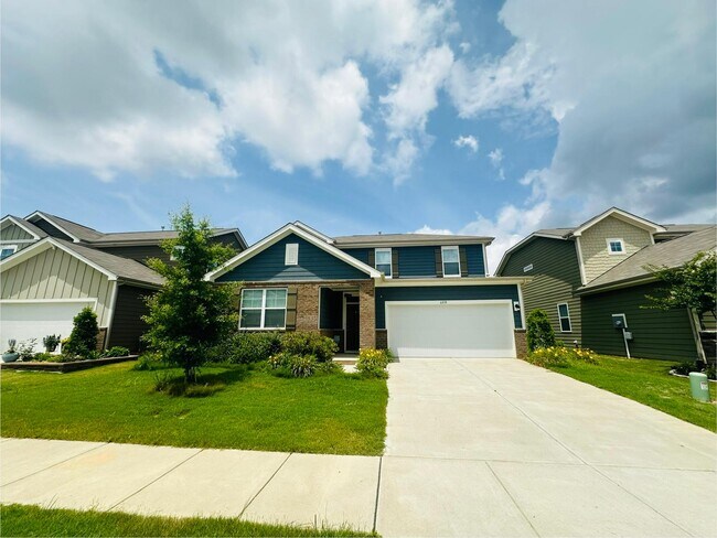 Building Photo - 6010 Walkers Run Dr