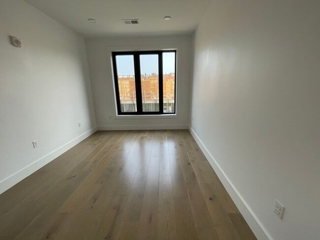 Building Photo - 30 Penniman Rd