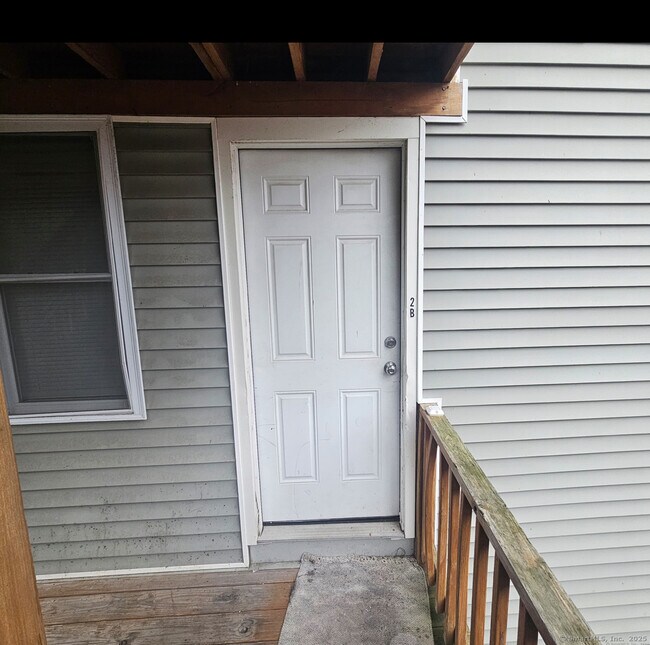 Building Photo - 539 Howe Ave