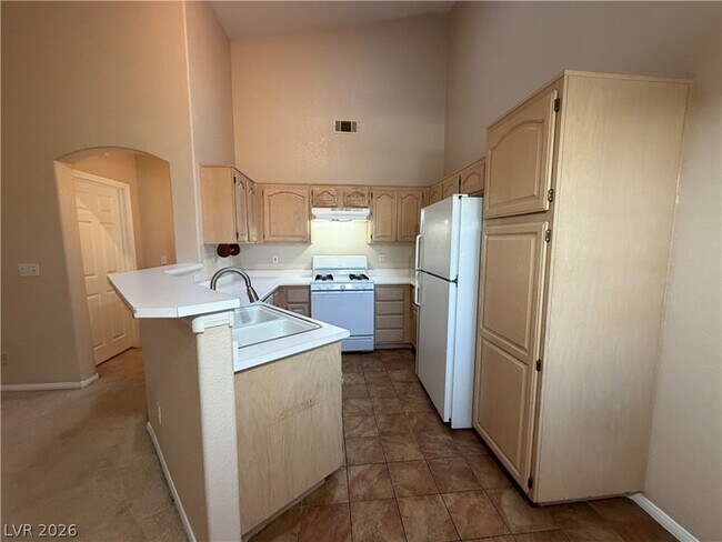 Building Photo - 3320 S Fort Apache Rd