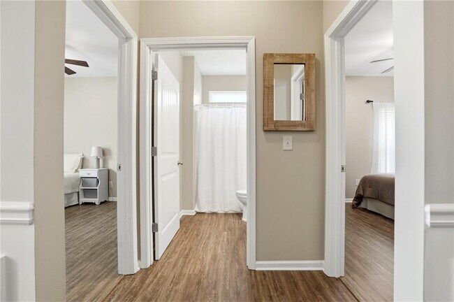 Building Photo - 318 Argyle Ct