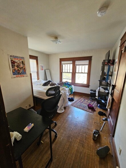 Building Photo - 618 S Fess Ave