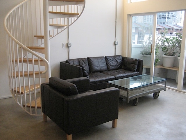 Building Photo - 221 Island Ave