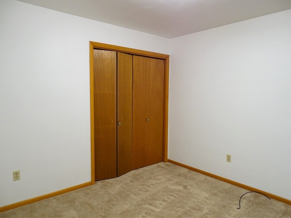 Building Photo - 236 Deep Run Rd