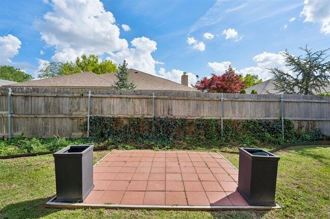 Building Photo - 1708 Creekside Ct