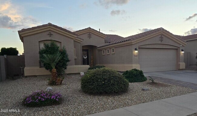 Building Photo - 17591 W Dahlia Dr