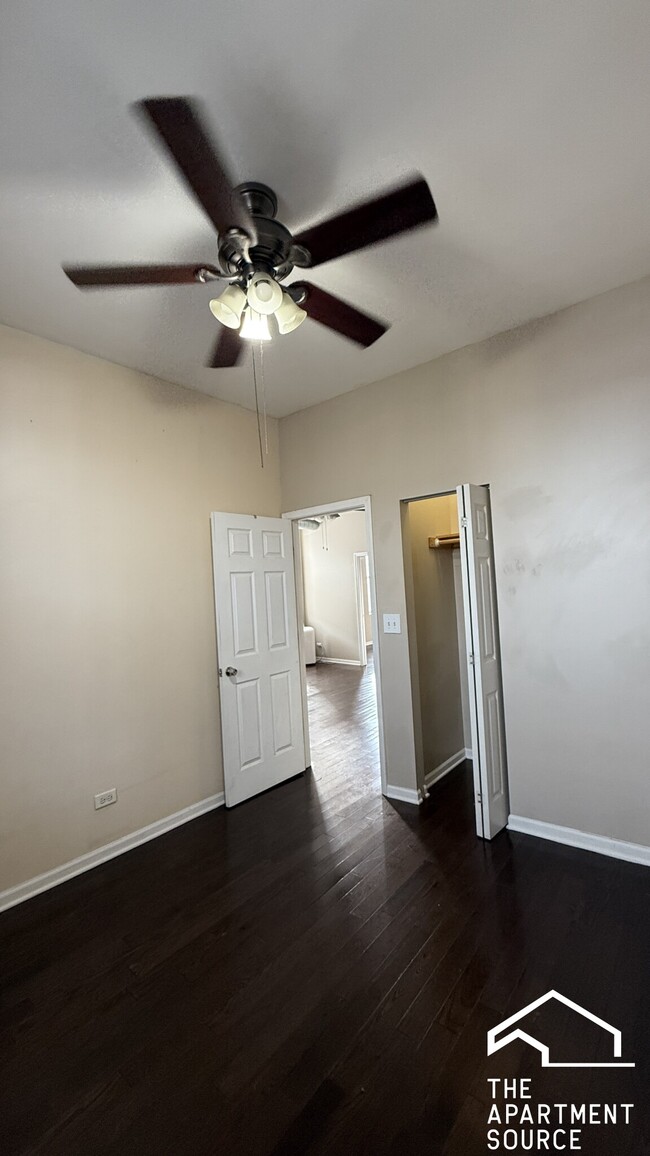 Building Photo - 1919 S Racine Ave