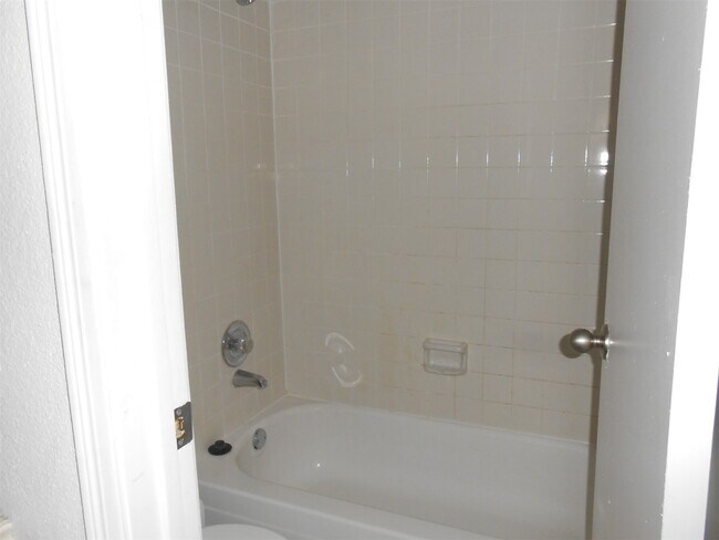 Building Photo - 2750 Holly Hall St