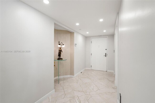 Building Photo - 5757 Collins Ave