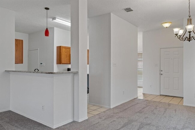 Building Photo - 202 Starlight Dr