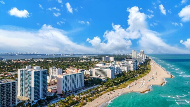 Building Photo - 2899 Collins Ave