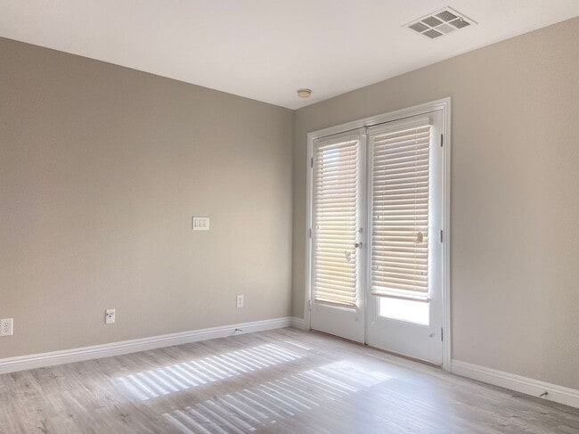 Building Photo - 7821 Barntucket Ave