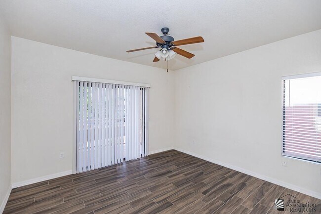 Building Photo - 3567 W 22nd Pl