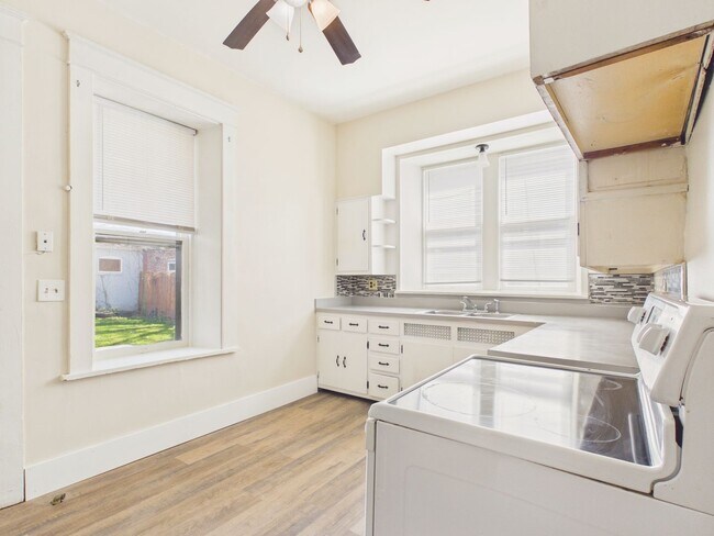 Building Photo - 2333 N 3rd St