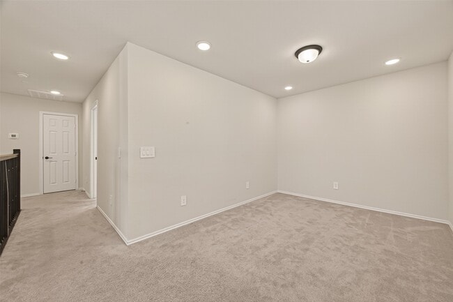 Building Photo - 3405 Knighton Hill Dr