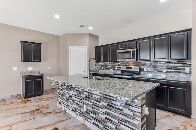 Building Photo - 13534 Wembley Heights Dr