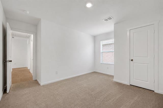 Building Photo - 1829 Sanderling St