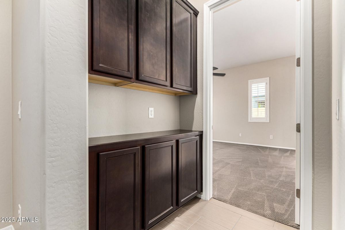 Building Photo - 21004 E Sunset Dr