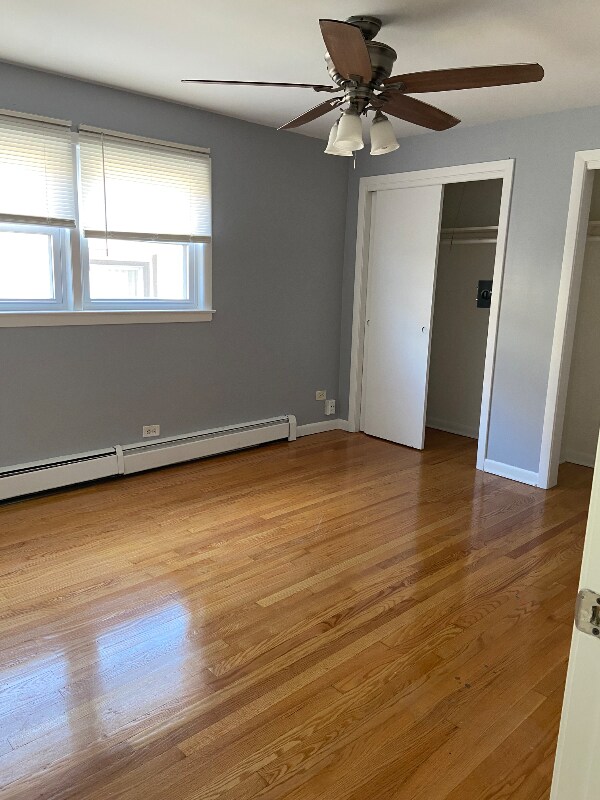 Building Photo - 3520 W 59th St