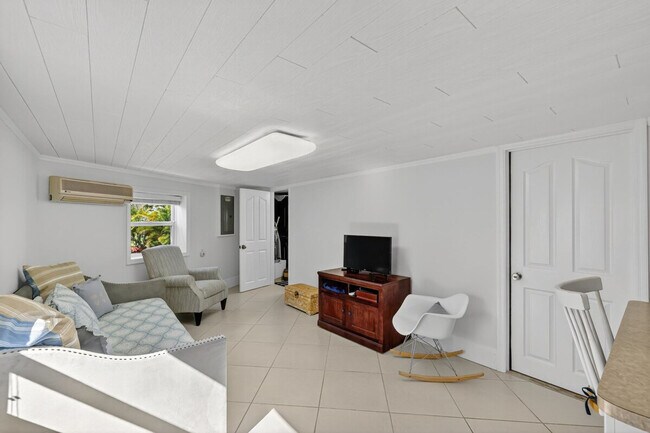 Building Photo - 1282 Nettles Blvd