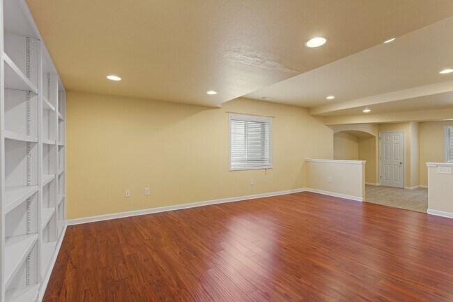 Building Photo - 625 S Snowmass Cir