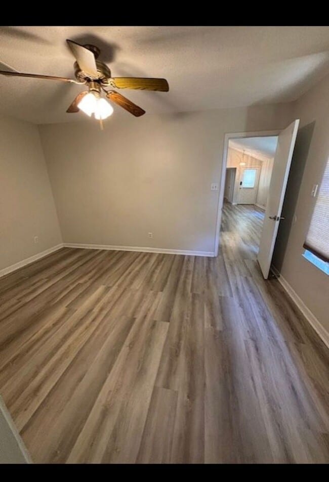 Building Photo - Affordable Living with Comfort & Convenience