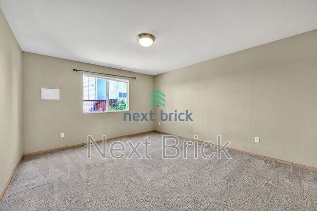 Building Photo - 19221 25th Dr SE