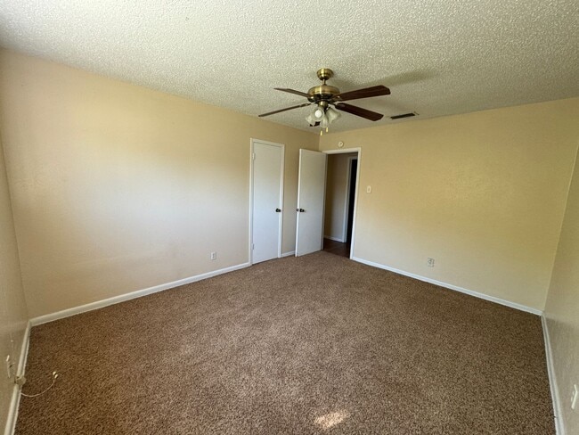 Building Photo - 3-Bedroom House for Rent in Killeen