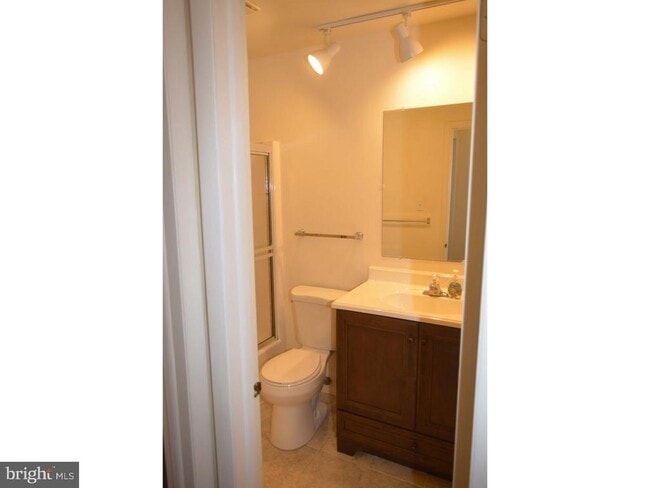 Building Photo - 23B E Daisy Ln