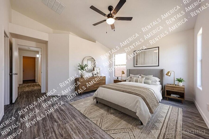Building Photo - 4930 W Desert Dr