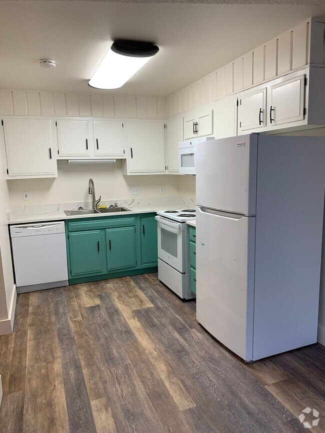 Building Photo - 2 Bdrm 1 Ba | Baxter & Northern Lights are...