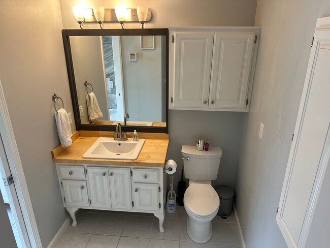 Building Photo - Available June 1st! Beautiful 4-Bedroom, 2...